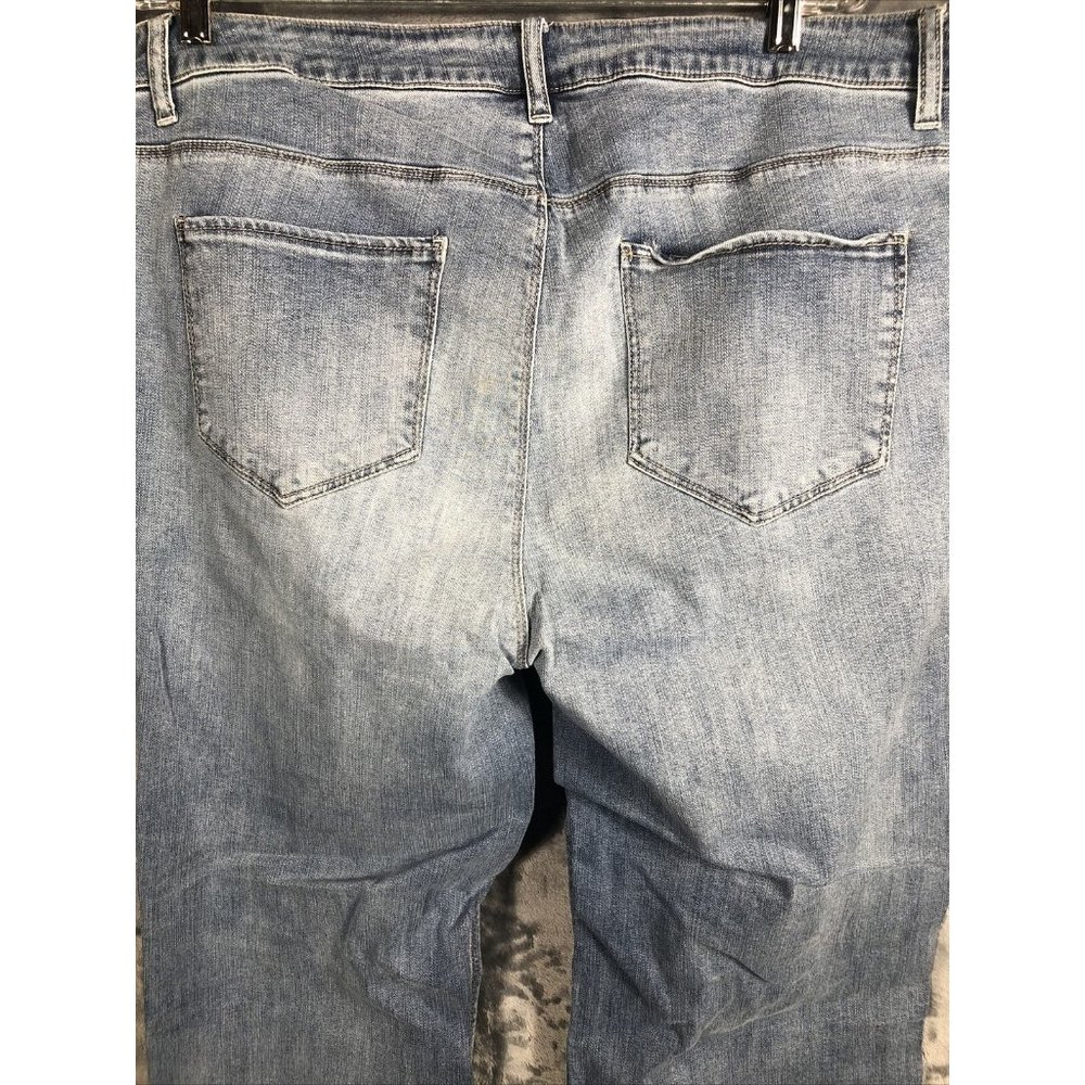 Women’s Jeans Size 24 Distressed Stretch Patches And Roses - Picture 10 of 10